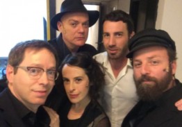 Диббук,  или Меж двух миров